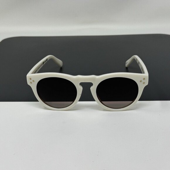 Prive Revaux The Expressionist C100 polarized white round frame sunglasses main image 8